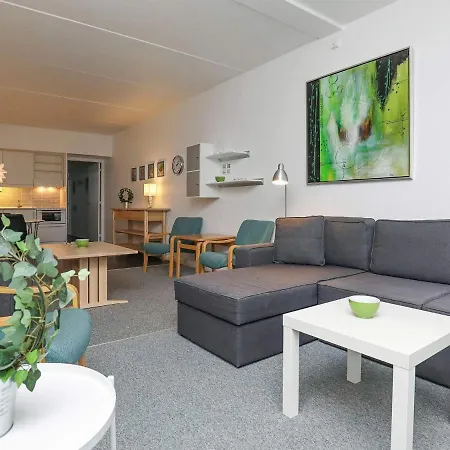 Apartment Lxxxiii *