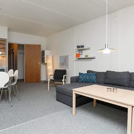 Lxxxiii Apartment *